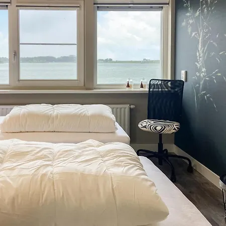 Stunning In With Wi-fi Holiday home *