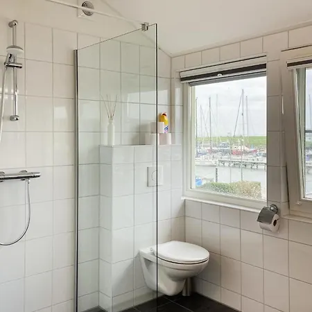 Vakantiehuis 3 Bedroom In *